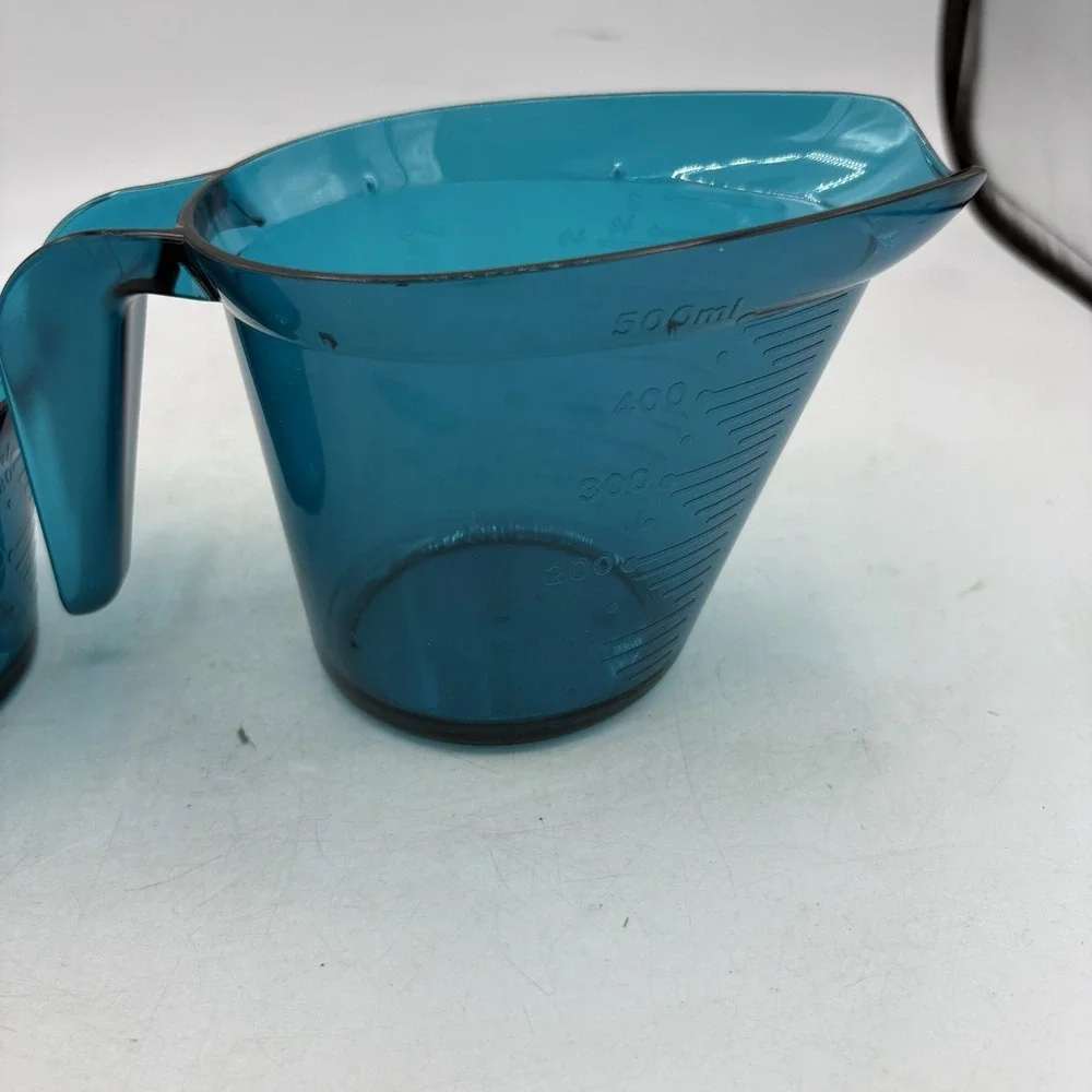 Tupperware Measuring Cups Micro Pitcher Nesting 2 Piece Set Blue Teal 1 & 2 Cup